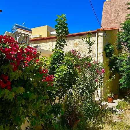 Vakantiehuis The Secret Ontas, Traditional Stone House