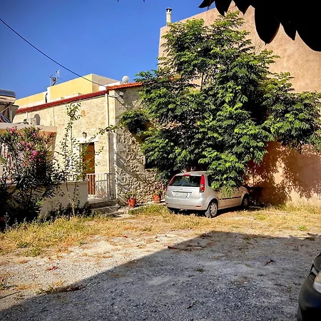 Vakantiehuis The Secret Ontas, Traditional Stone House