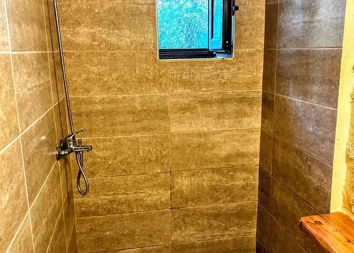 The Secret Ontas, Traditional Stone House *