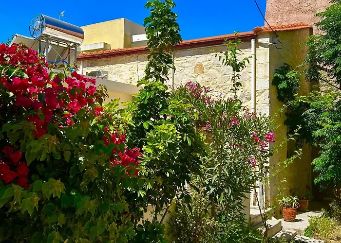 Vakantiehuis The Secret Ontas, Traditional Stone House