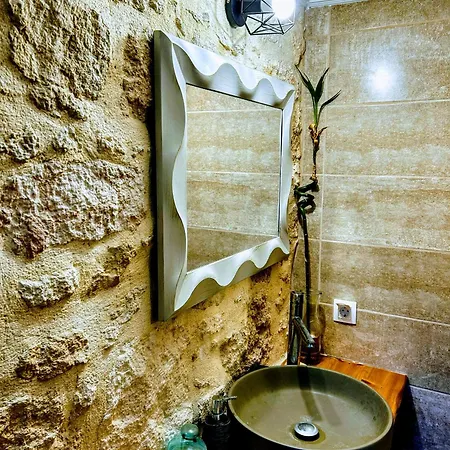 Semesterbostad The Secret Ontas, Traditional Stone House Rethymno