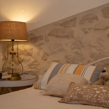 The Secret Ontas, Traditional Stone House * Rethimno