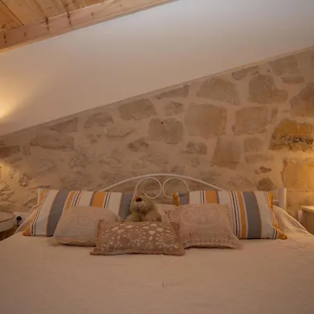 Holiday home The Secret Ontas, Traditional Stone House *